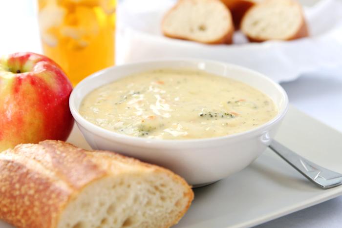 Cheesy Broccoli Soup