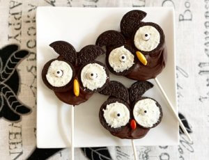 Chocolate Apple Owl Pops