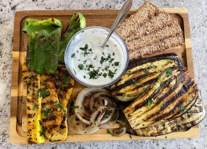 Grilled Vegetables and Yogurt Dip